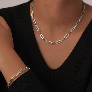 Minimalist rectangle bar bracelet in gold or silver. Stainless steel, adjustable fit. Perfect for everyday elegance & modern style.